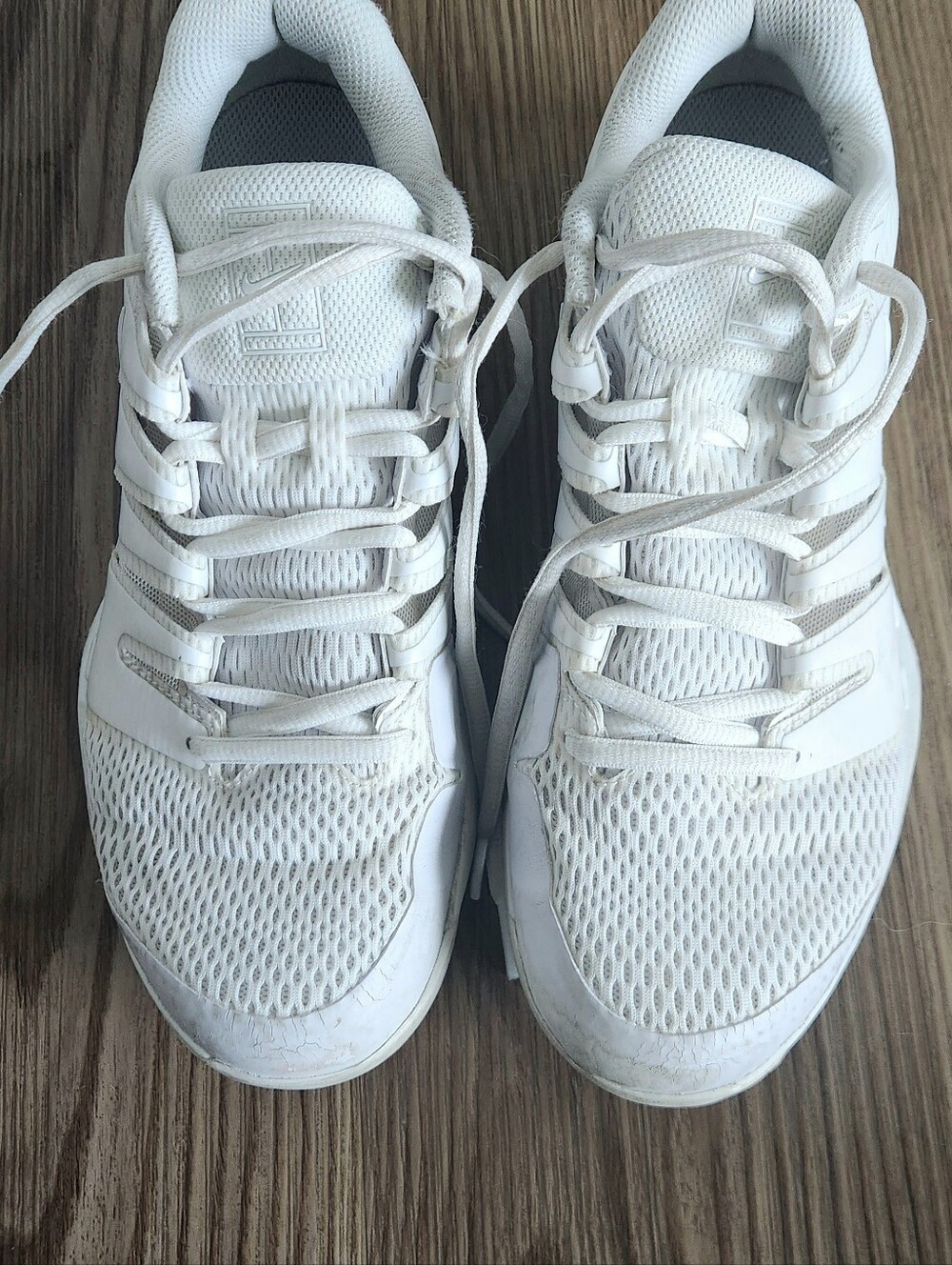 White Mesh Athletic Sneakers Sz 10